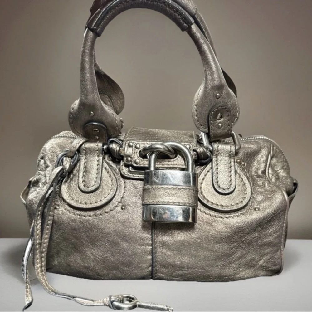 Chloé COA FALL ‘05 Paddington Metallic Taupe Leather-Lock & Key RARE RELEASE - Picture 2 of 16
